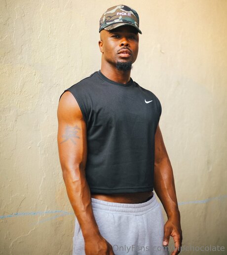 Vipchocolate model img