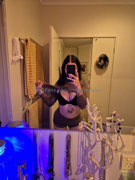 Moodyxbebe model erotic archive