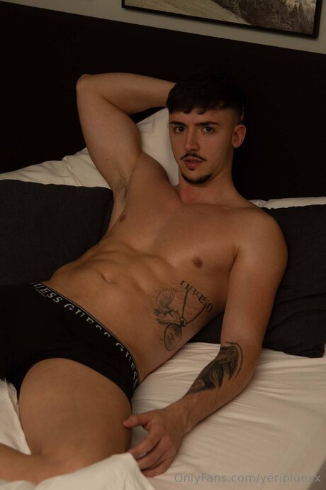 Yeribluexx pornstar best pic