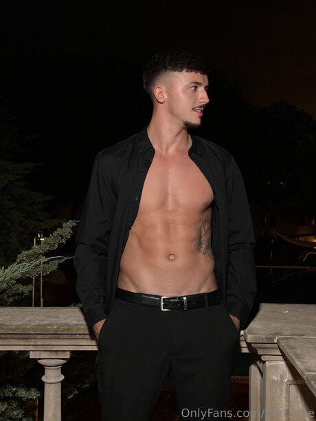 Yeribluexx star beautiful photos