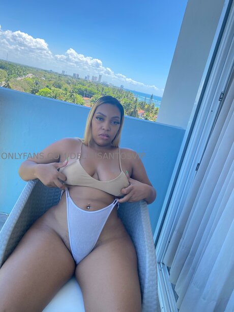 Delirisantosvip porn model pictures