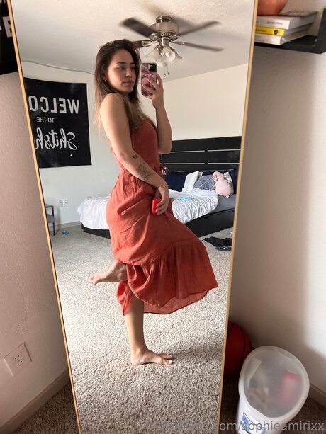 Sophieamirixx sexy star pictures