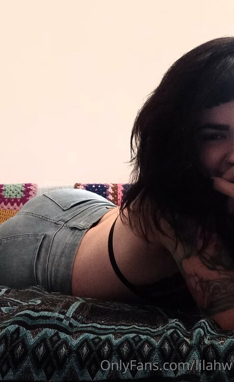 Nenalocaa naked model gallery