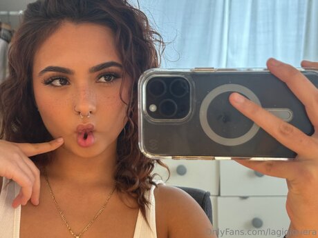 Yourgigii nudes actress archive