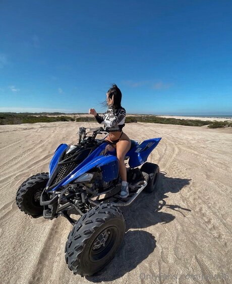 Julieblossom perfect pornstar image