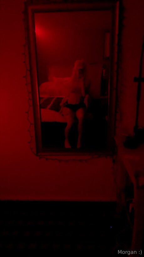 Morgylovesyou model adult image