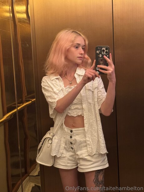 Taitehambelton erotic star img