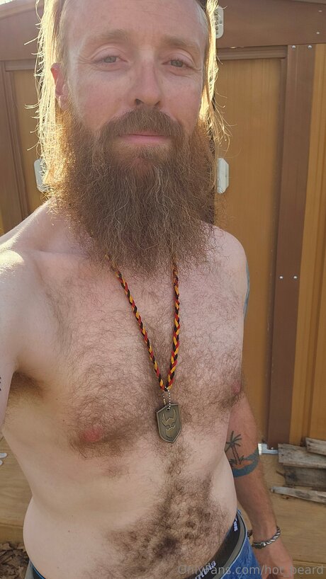 Hot Beard beautiful actress pics