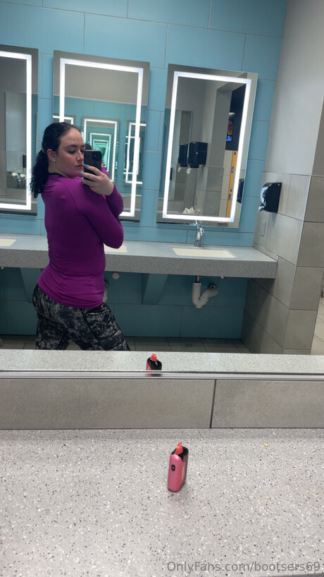 Bootsers69 sexy actress photos