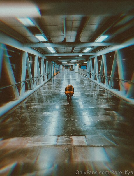 Rare Kya hot model pic