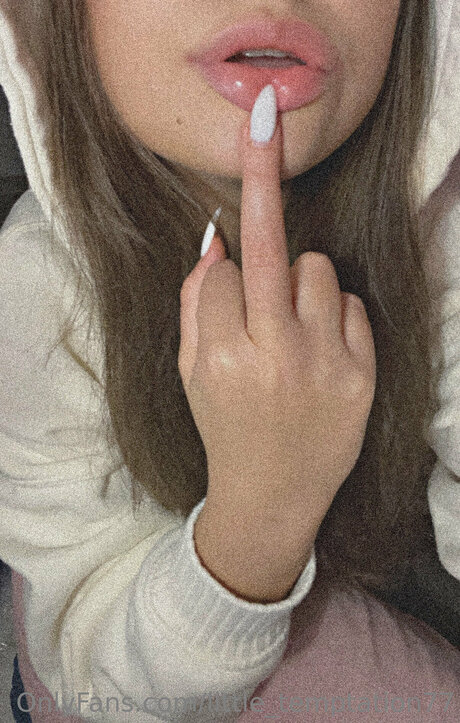 Little Temptation77 exclusive model archive