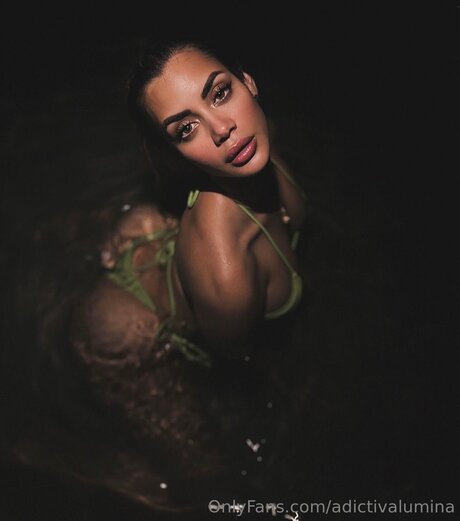 Adictivalumina nude pornstar pic
