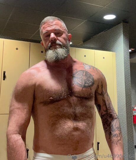 U469956764 hot actress pictures