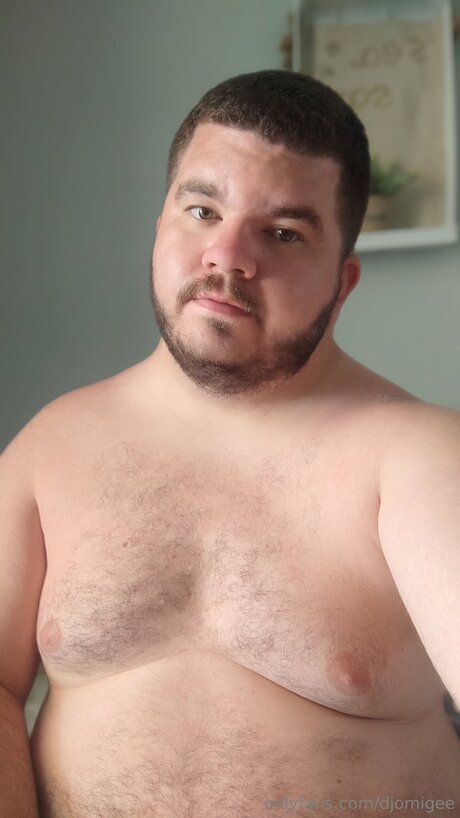 Djomigee porn model pic