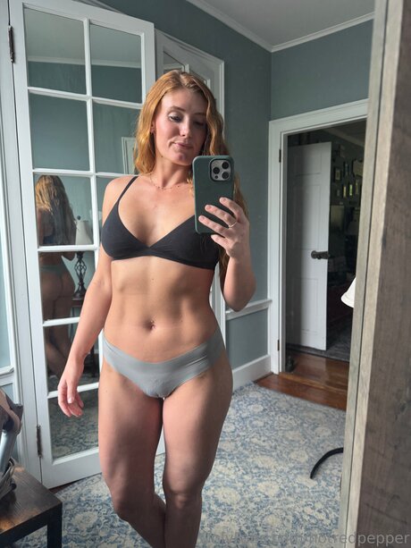 Hotredpepper pretty actress gallery