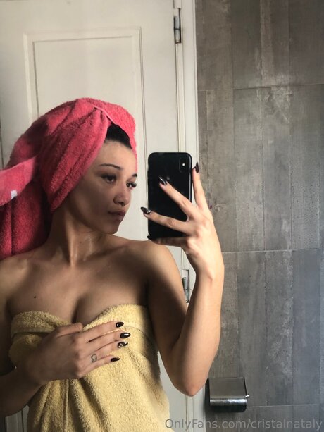 Cristalnataly sex model pic