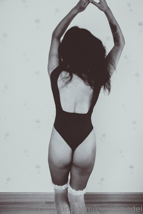 stripper onlyfans beautiful porn photo