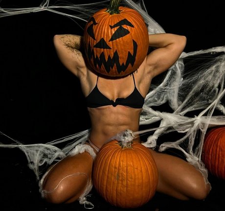 Dani Elle Speegle hd pornstar img