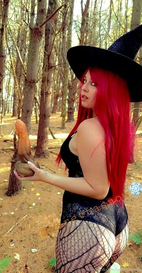 berettasnow porn model archive