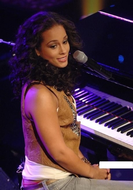 Alicia Keys nudes actress galleries