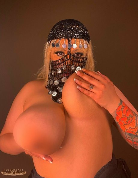 vacation onlyfans beautiful photos