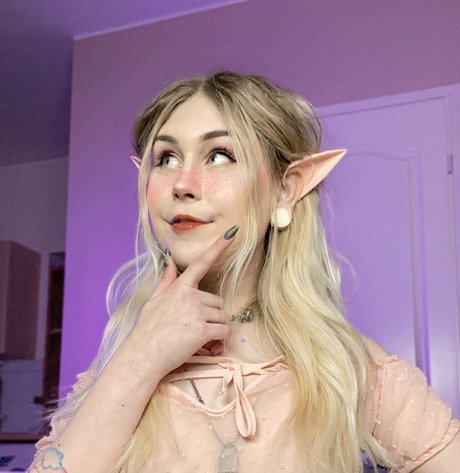 Eva Ellary exclusive star image