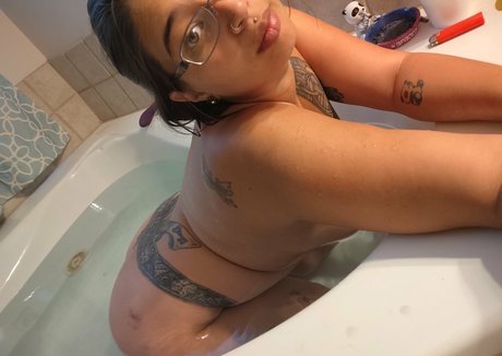 panda pop10 model exclusive pics