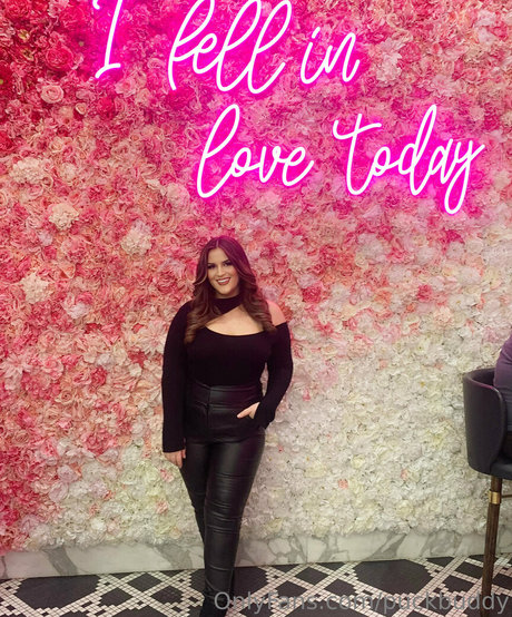 puckbuddy model best archive