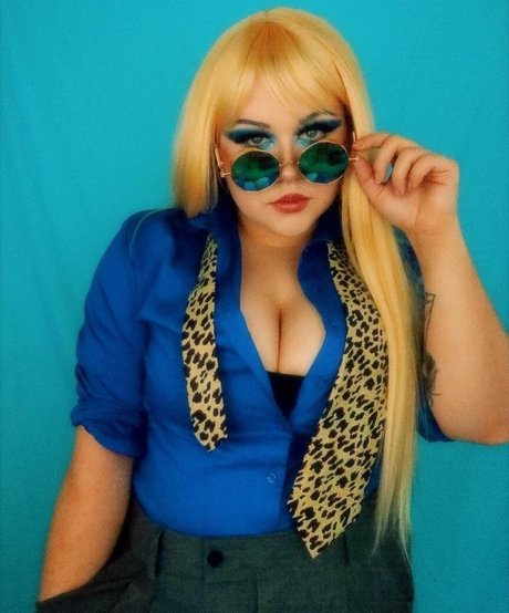 black hair onlyfans naked pic