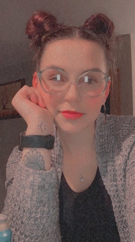 eeekerie sex model galleries