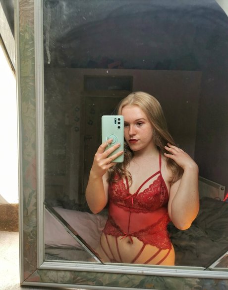 Thatlittleminigirl hd pornstar img