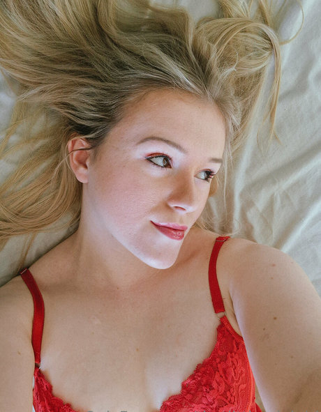 Thatlittleminigirl hd model gallery