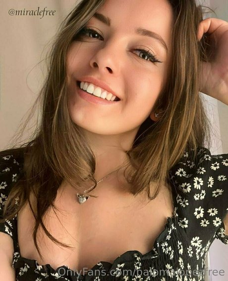 young onlyfans sexy nudes pic