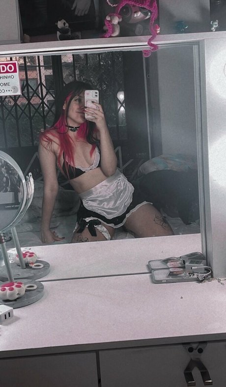 Coelho__pink model hd pic