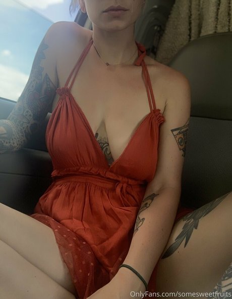 somesweetfruits model porn picture