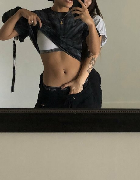 centerfold onlyfans naked photo