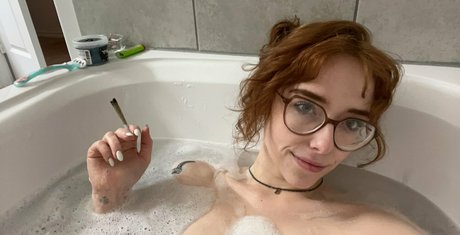 petite amateur onlyfans pornos photos