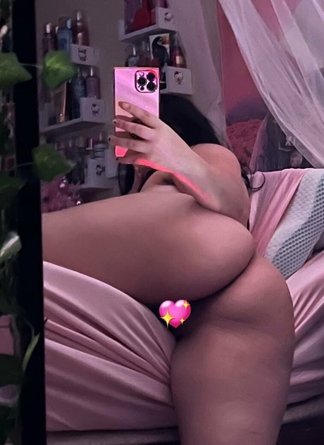 Trap27star sexy actress pictures