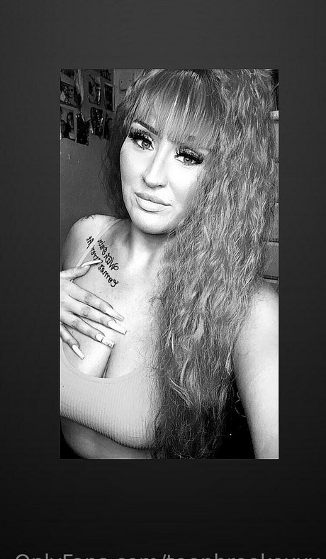 fake tits onlyfans art nude pic