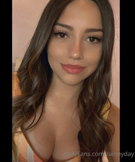 rainnyday nudes model photo