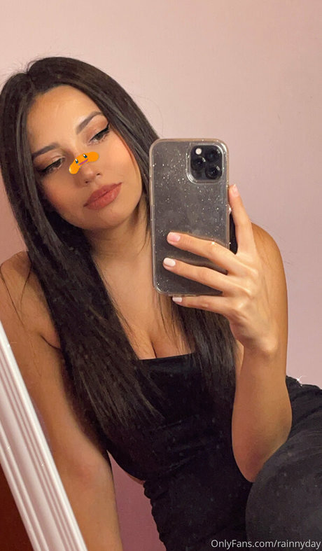 rainnyday sexy model pics