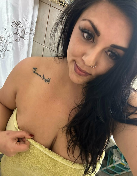 gordisexy111 star erotic galleries