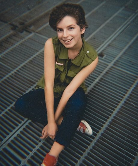 knees onlyfans sex image