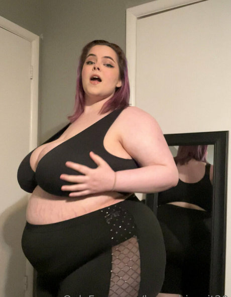 honeybiscuit20 porn model photo