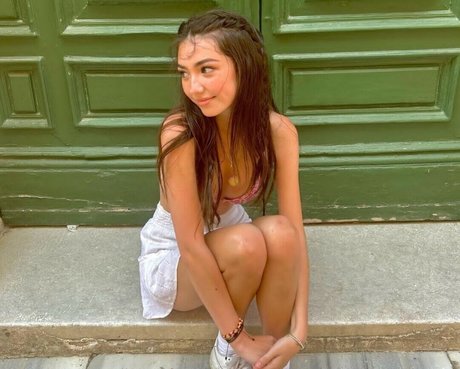 Lyzzahh pornstar nice pics