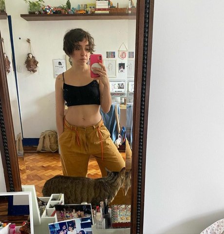 Valentina Bandeira perfect star pic