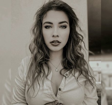 Justseum nude star pics