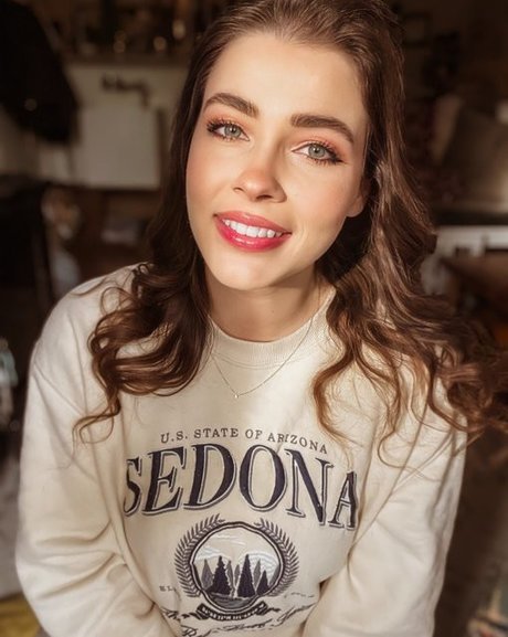 Justseum model best photos