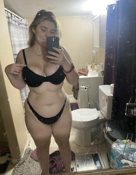 curvy shemale onlyfans best photo