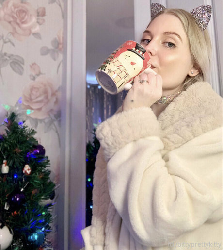 ittybittyprettykittyfree sexy star photos